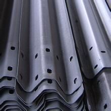 高速路安全防撞護欄鋼板產(chǎn)品圖片,高速路安全防撞護欄鋼板產(chǎn)品相冊