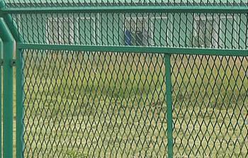 三橋鋼板網(wǎng)護(hù)欄廠家,防眩網(wǎng)報(bào)價(jià)-【效果圖,產(chǎn)品圖,型號(hào)圖,工程圖】-中國(guó)